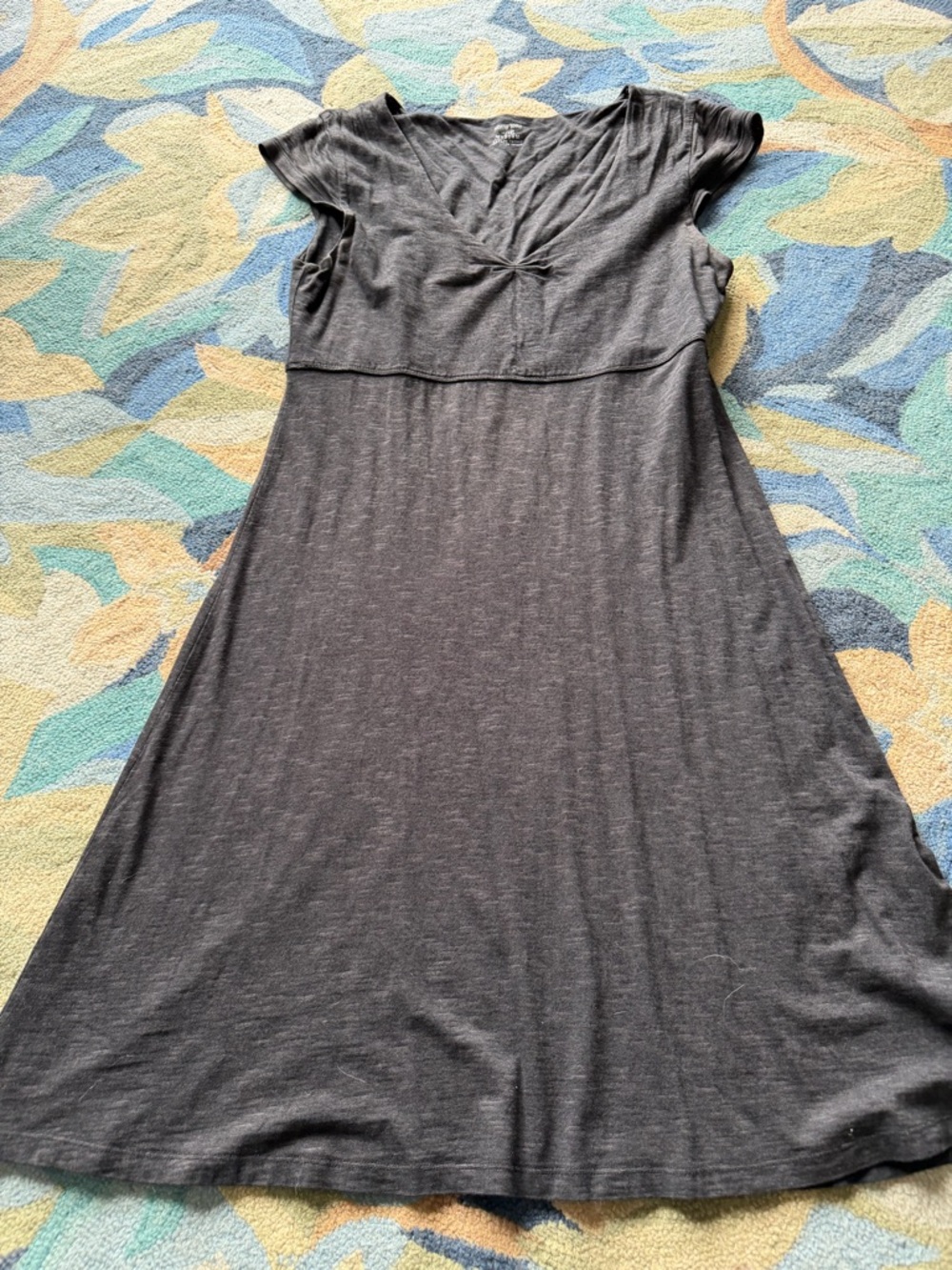 Horny Toad Charcoal Gray V‑Neck Midi Dress size medium